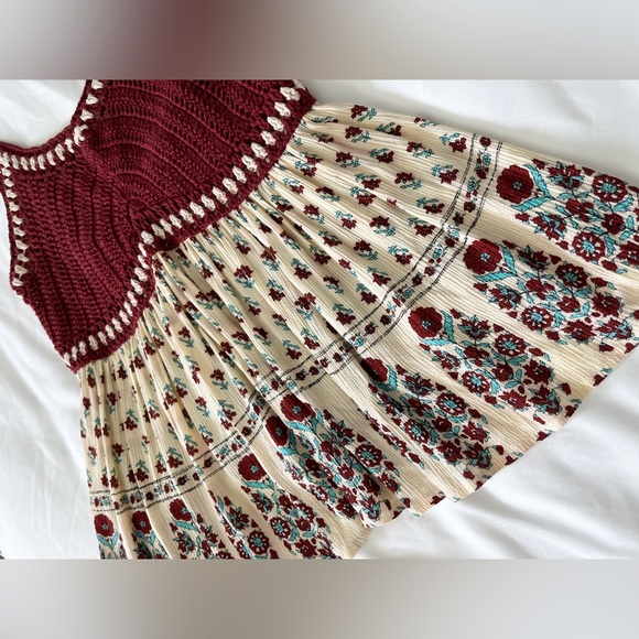 American Rag Crochet Floral Boho Spaghetti Strap Top Size Medium - Picture 6 of 10